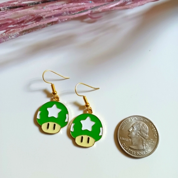 Nintendo Super Mario Bros. 1up Mushroom Oil Painted Handmade Earrings - Picture 5 of 5